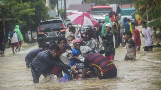 kalsel tetapkan status menjadi tanggap darurat banjir 2 169