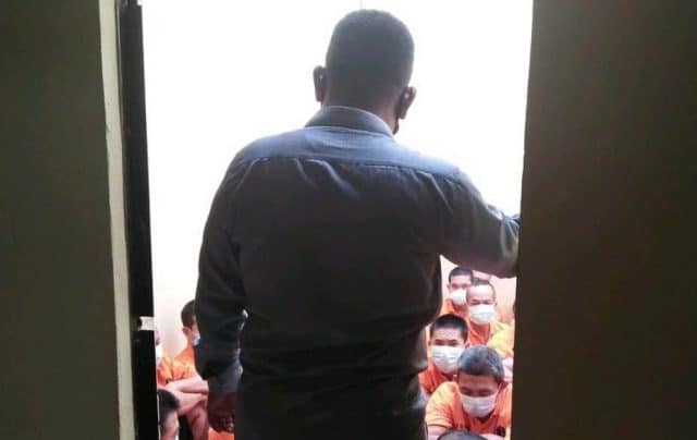 Kasat Tahti Cek kondisi tahanan secara rutin di Rutan Polres Seruyan. 1 kasat tahti