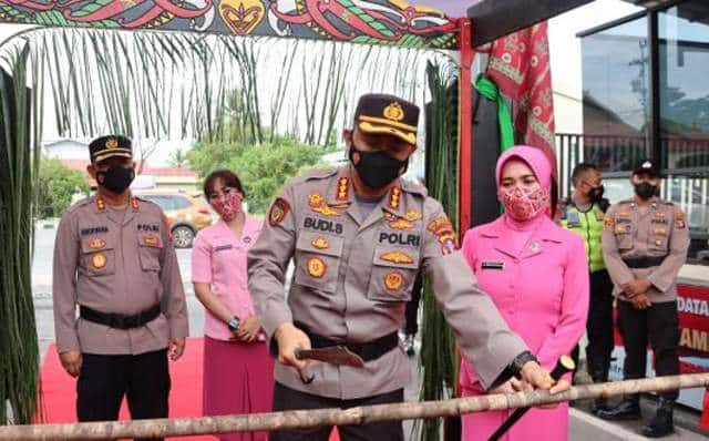 Gelar Tradisi Potong Pantan Saat Sambut Pimpinan Baru Indeks News