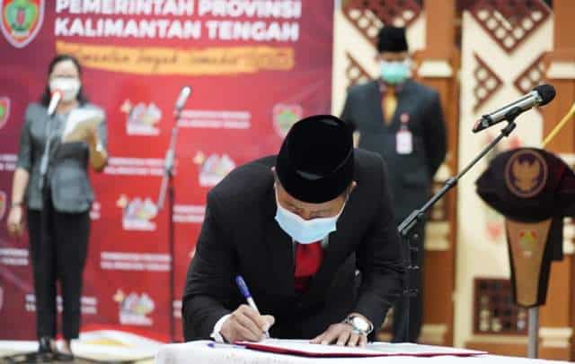 2.Pelantikan dan Pengambilan Sumpah Janji Pejabat Administrator di Lingkungan Pemprov. Kalteng