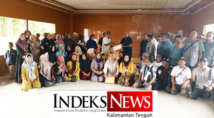 Ratusan Anggota Koperasi SUSB Desa Sembuluh II Sambangi Disperindagkop Seruyan Ratusan Anggota